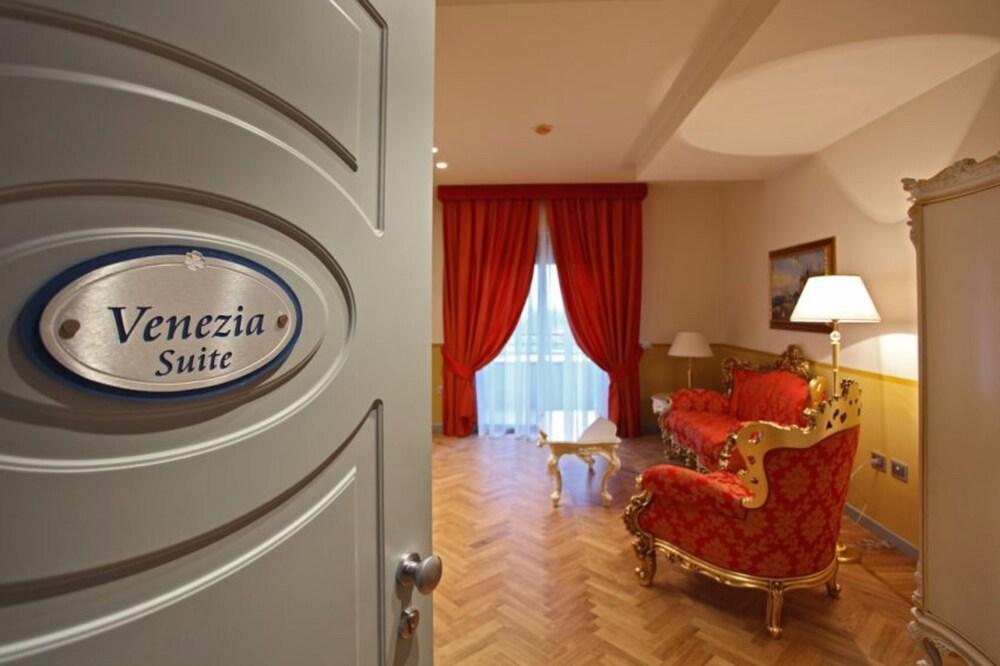 Grand Hotel Forlì Dış mekan fotoğraf