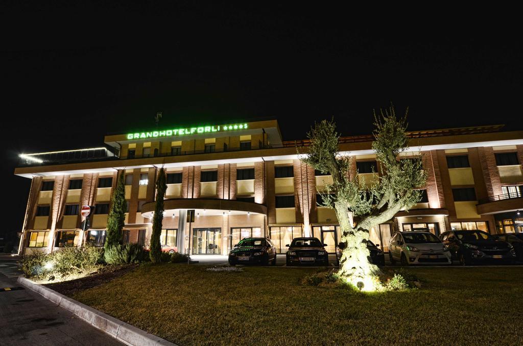 Grand Hotel Forlì Dış mekan fotoğraf