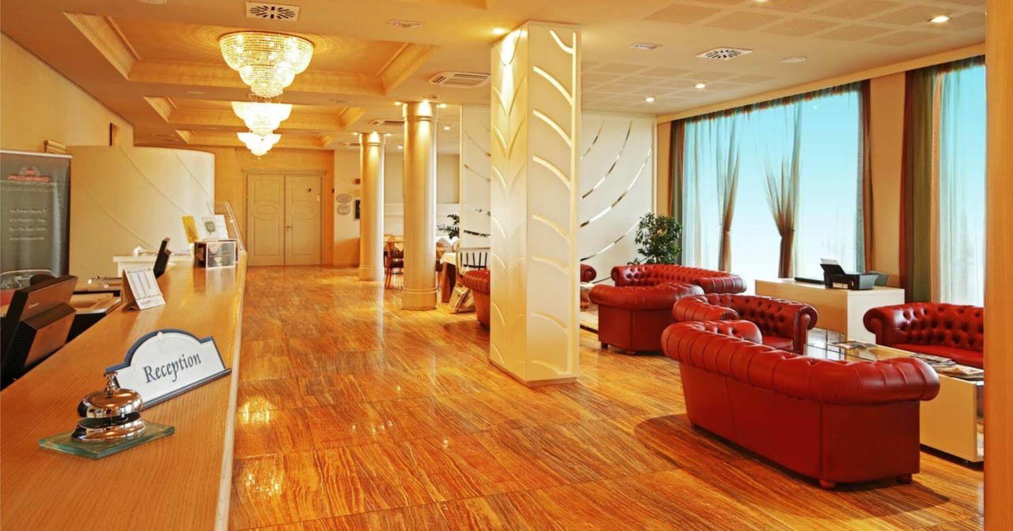 Grand Hotel Forlì Dış mekan fotoğraf