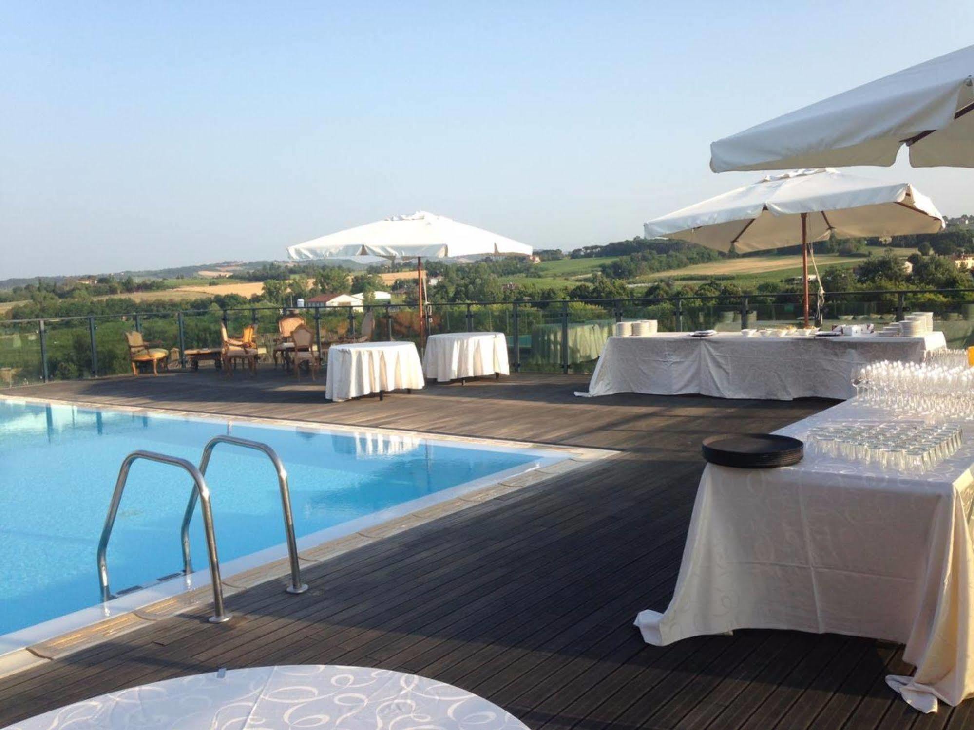 Grand Hotel Forlì Dış mekan fotoğraf