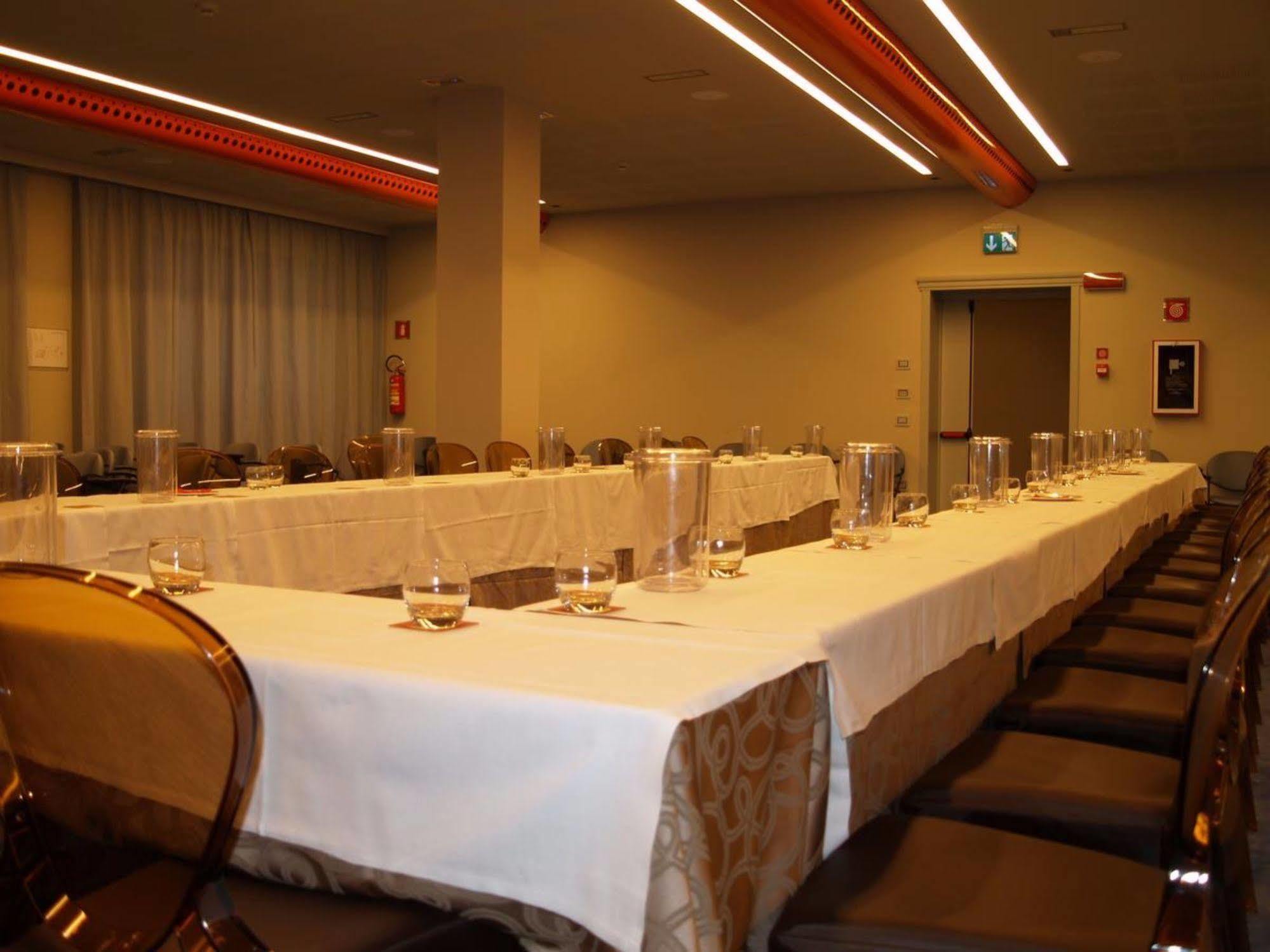 Grand Hotel Forlì Dış mekan fotoğraf
