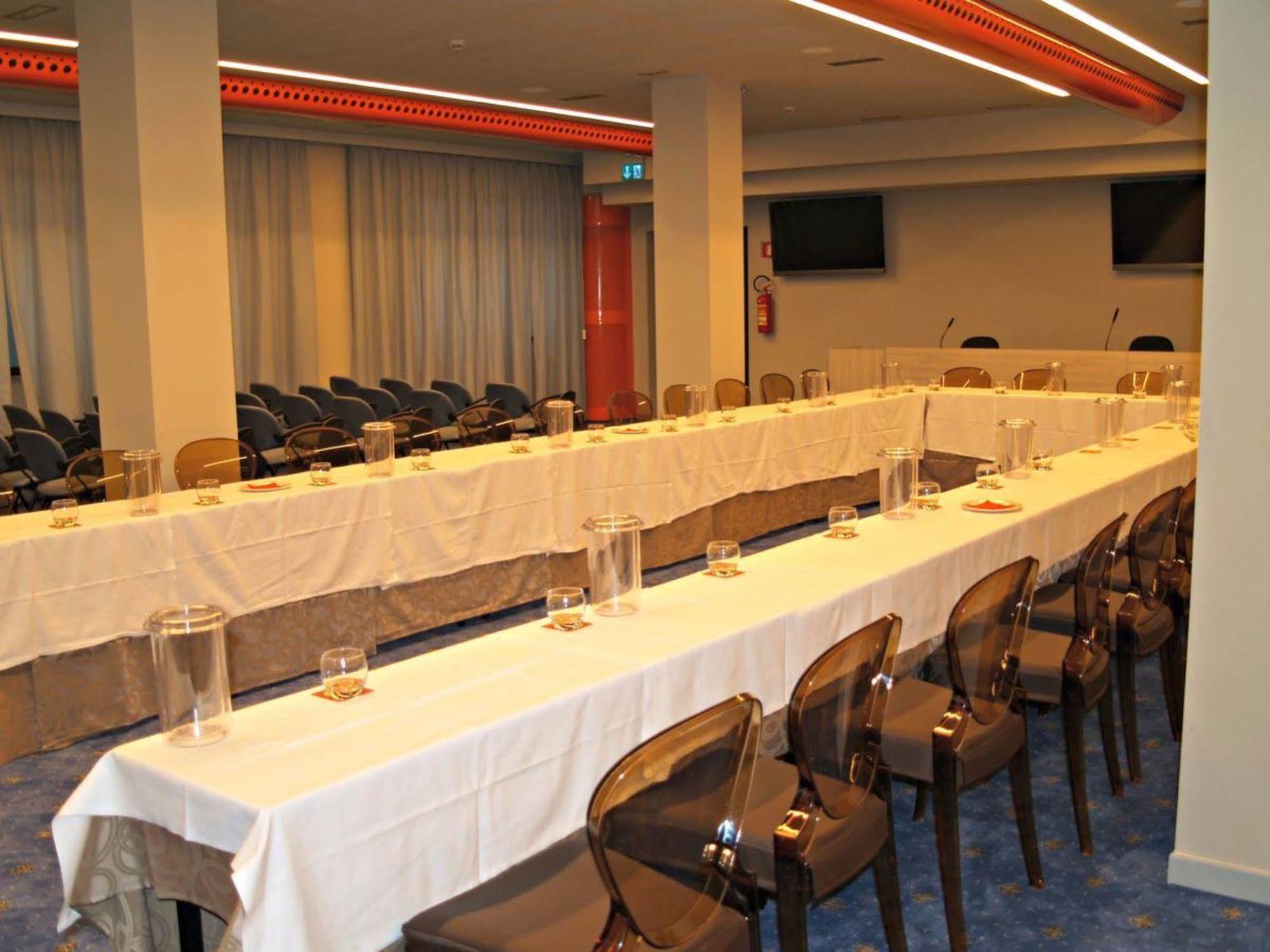 Grand Hotel Forlì Dış mekan fotoğraf
