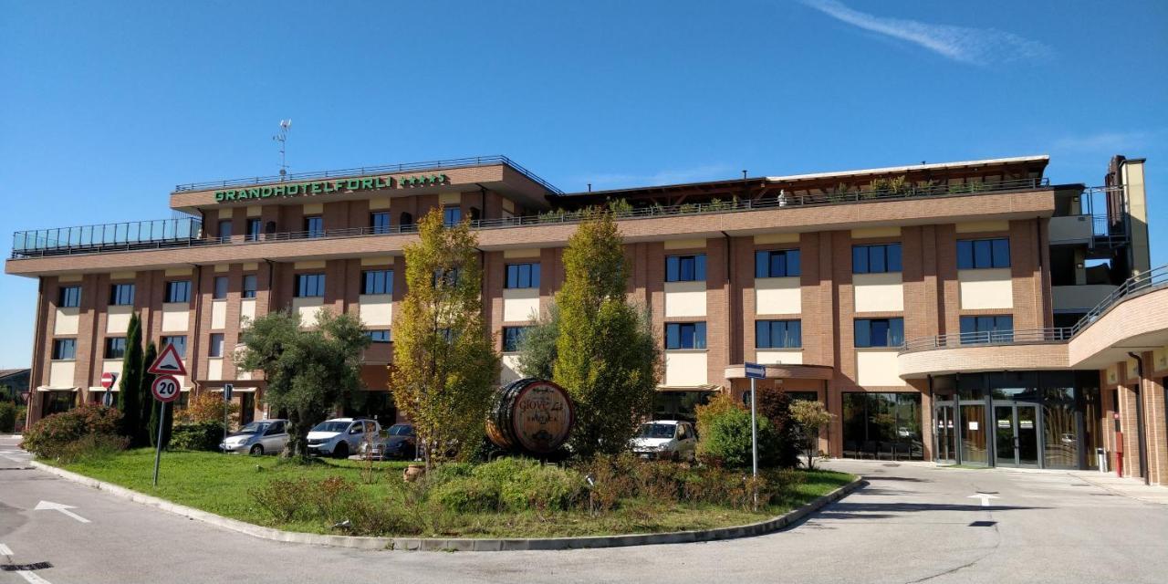 Grand Hotel Forlì Dış mekan fotoğraf